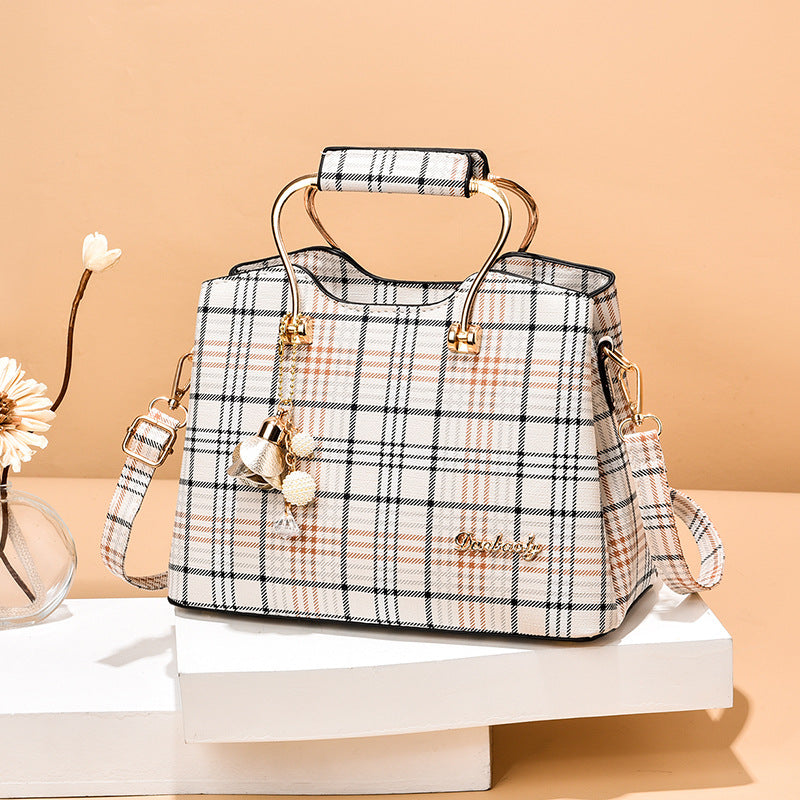 Elegant Women’s Handbag – Classic Chic